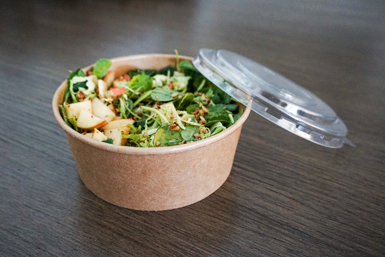 Apple Arugula Salad in Kraft Paper Salad Bowl with Lid 