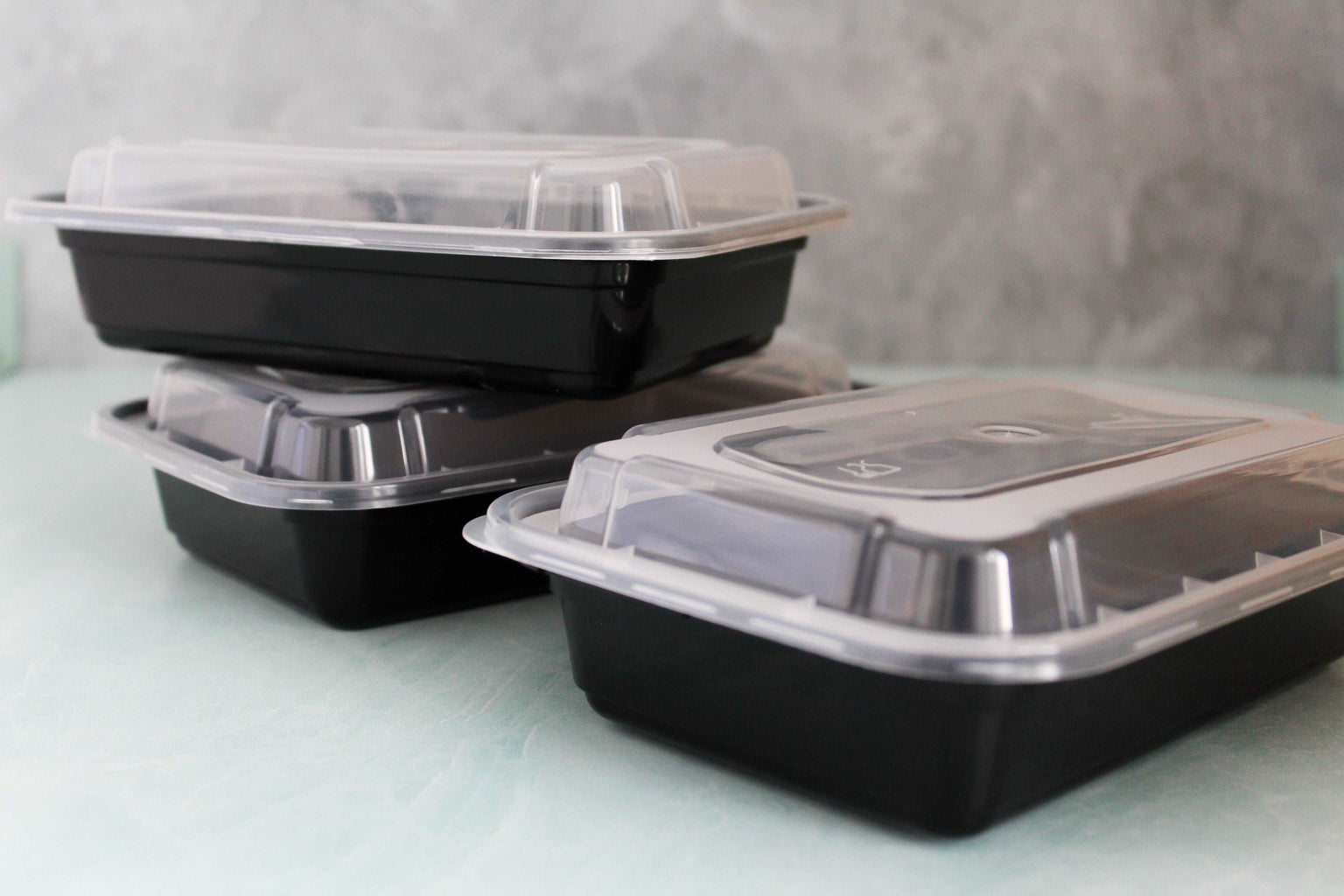 Disposable Plastic Rectangular Containers with Lids included — This ...